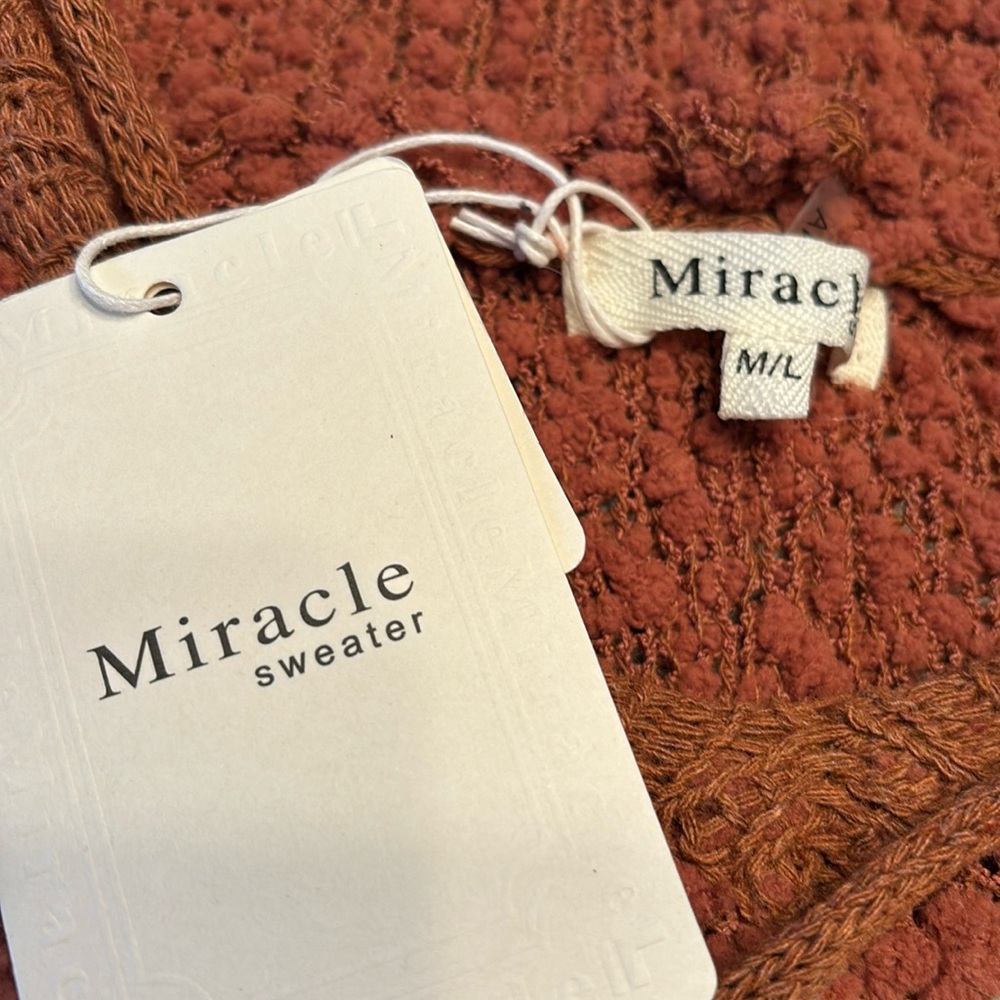 Miracle Sweater M/L
NWT